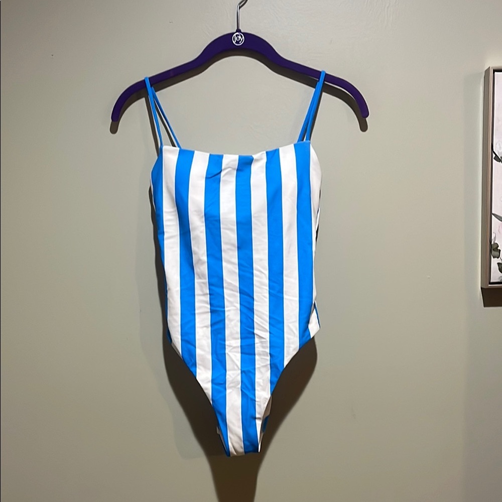 🌸3 for $10 Shade and Shore Blue and White Striped Swimsuit